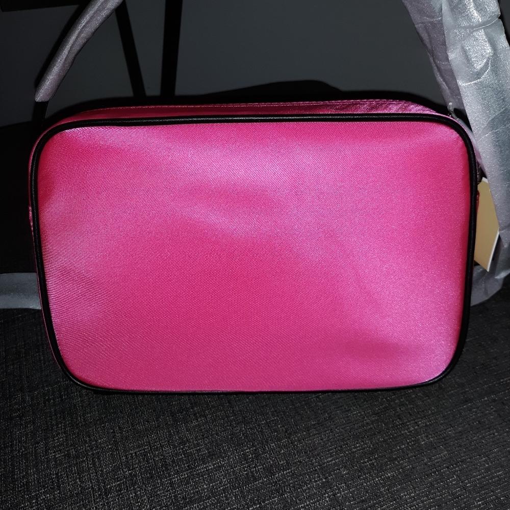 NWT AUTHENTIC MICHAEL KORS PURSE/WRISTLET